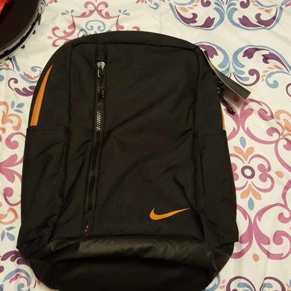 nike black and orange backpack